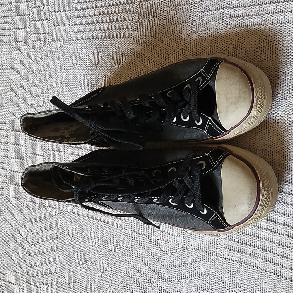 Old Navy converse - Picture 2 of 3